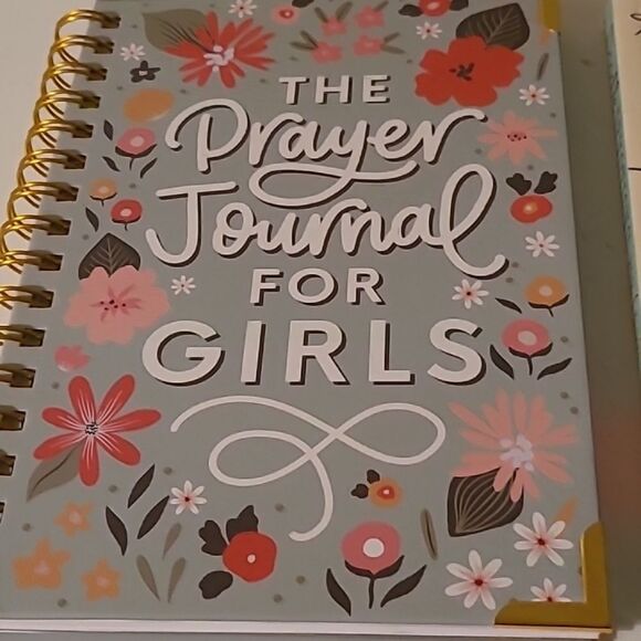 Doodle Devotions for Girls Book and Prayer Journl for Girls - Picture 2 of 7